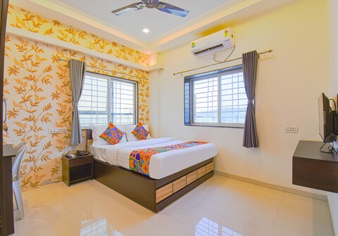 FabHotel Golden Leaf Hinjewadi