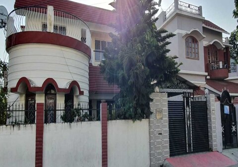 Convenient Entire Apartment at City heart Dehradun