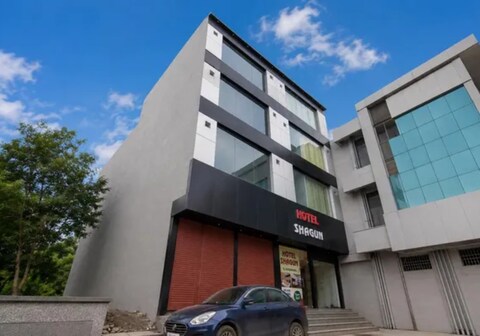 FabHotel Shagun