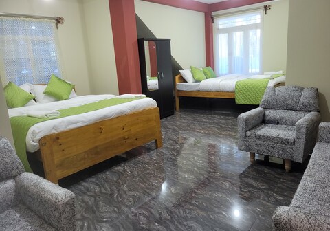 Vati Guest House | Rooms and Restaurant