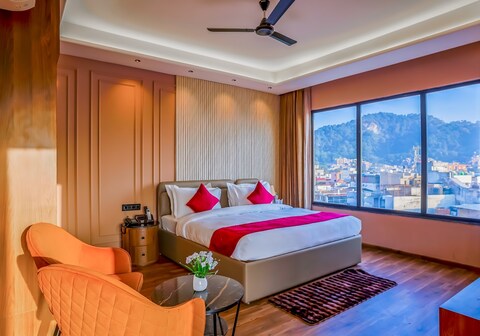 Arina Vedic Haveli Haridwar (2 Min walk for Ganga Ghat)