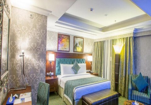 Al Aqeeq Madinah Hotel