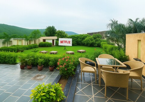 Scenic jungle drive Villa Pool open air screen