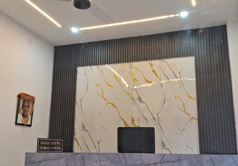 HOTEL PRATYAKSH DARSHAN