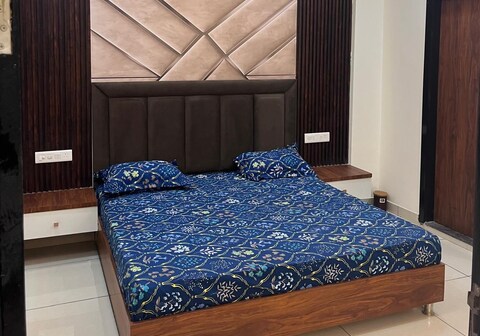 Phoenix Wedding and HomeStay