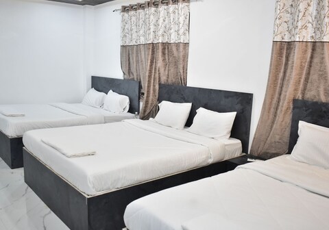 Shiva Residency | Bed & Breakfast