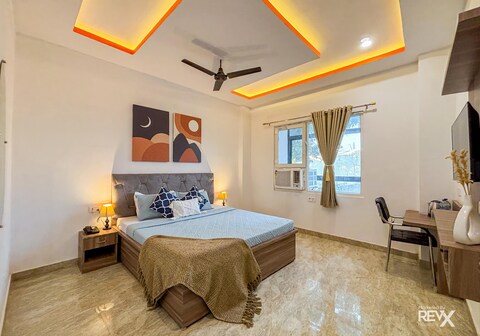 Raghuveer Sadan (10 minutes walk from Ram Mandir Ayodhya)