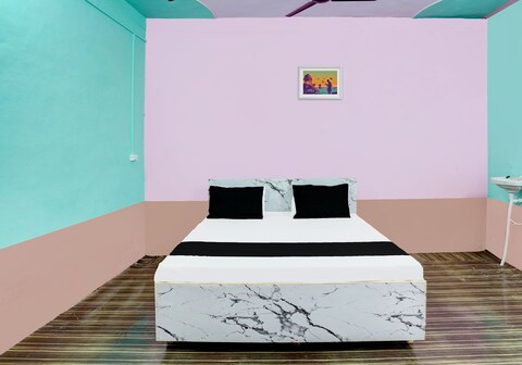 SPOT ON SKY BLUE HOTEL