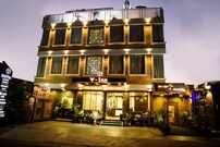White Mushroom hotel - V Inn, Jaipur White Mushroom hotel - V Inn, Jaipur