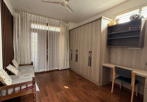 SHAN HOME STAY.