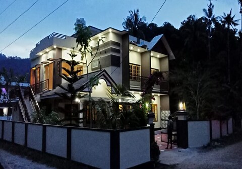 The Daffodils Anachal