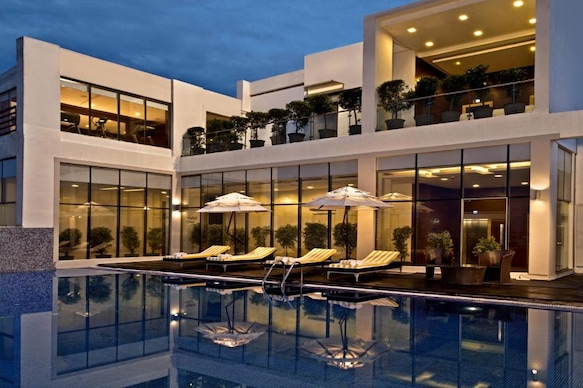 Golden Tulip Hotel Lucknow