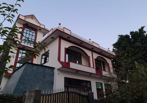 Balaji Guest House (Home Stay)