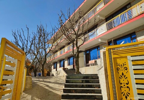 Pahadi Manzil Manali