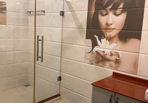 Hill View Paradise Villa - duplex with private theater & 2bhk