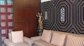 Sai Home Stay (SAI SUIT FAMILY ( 4 BEDED ) A.C ROOM WITH BREAKFAST), Agra Sai Home Stay (SAI SUIT FAMILY ( 4 BEDED ) A.C ROOM WITH BREAKFAST), Agra