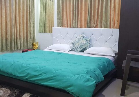 ONTHEROCKS-MOUNT ABU