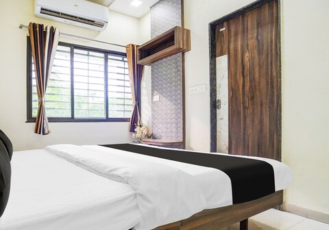 Hotel O NAKSH LODGING & BOARDING