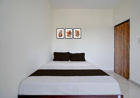 SPOT ON SB Comforts Yelahanka