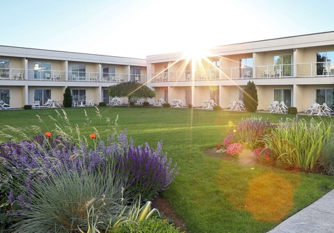 Best Western Plus Kelowna Hotel & Suites