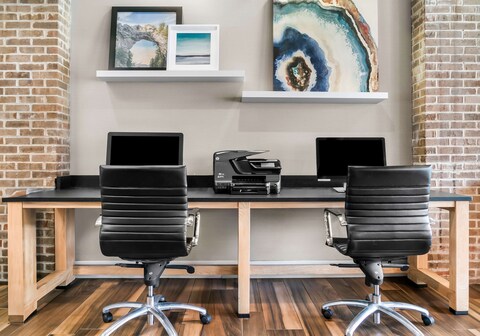 Best Western Okemos/East Lansing Hotel & Suites