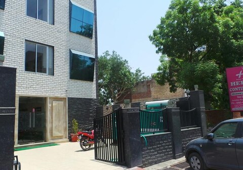 Hotel Heera Continental