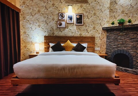 Family Retreat - The Forest Dak Bangalow