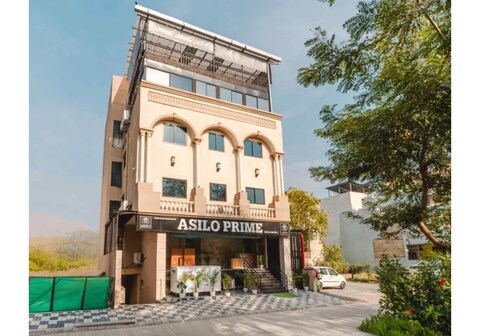 FabHotel Asilo Prime