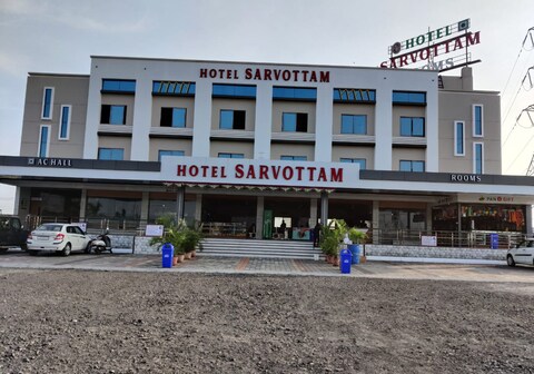 HOTEL SARVOTTAM