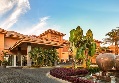 Dusit Thani Lakeview Cairo