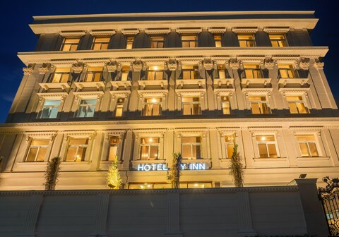 Treebo SY Inn, Gachibowli DLF