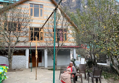 Guras Peak Villa Manali By homeyhuts