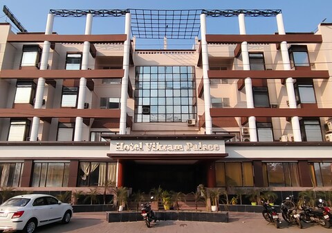 Hotel Vikram Palace