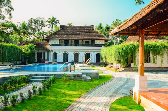Kumarakom Tharavadu - A Heritage Hotel