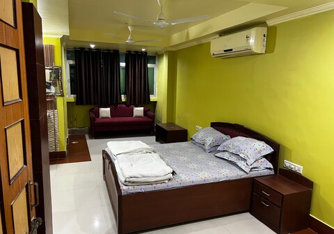 Banshi Bhawan Rooms and Banquet