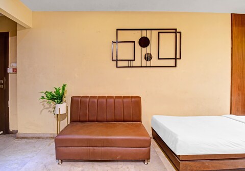 Hotel O New Royal Blues