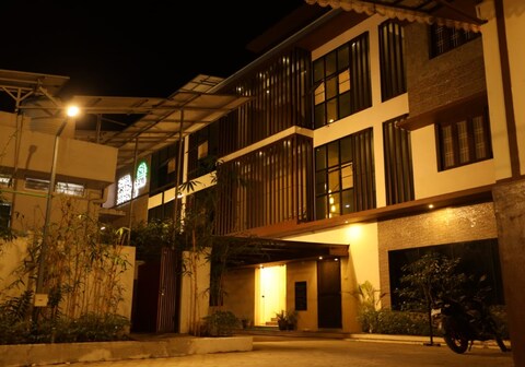 HOTEL SR ( KATTUMANNARKOIL)