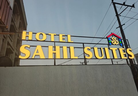 Hotel Sahil Suites