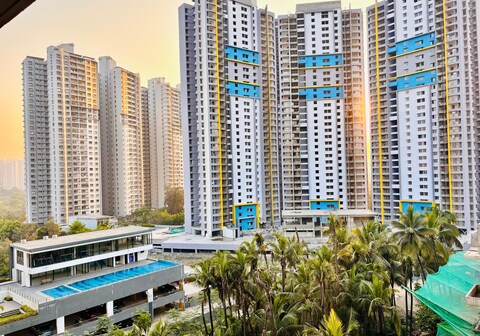 The Green and Groves Atelier