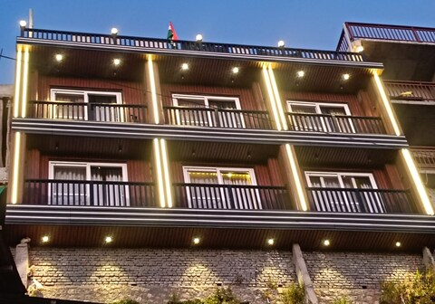 Paradise Inn