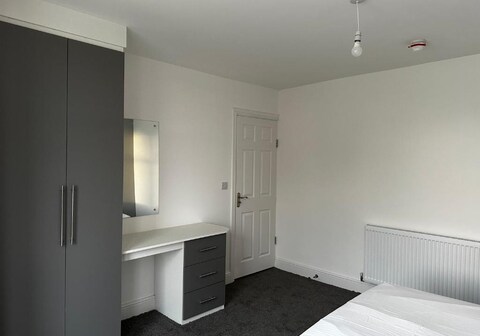 OYO Cheetham Hill Guest House