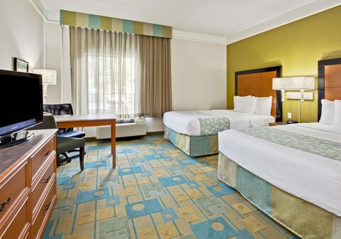 La Quinta Inn & Suites by Wyndham Ft. Lauderdale Airport