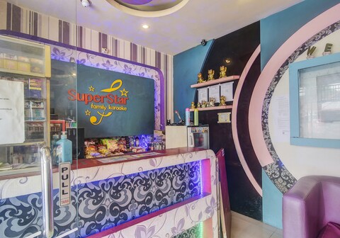 Hotel O Superstar Kost Dan Homestay