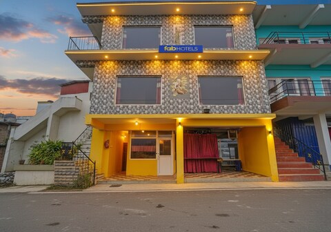 FabHotel Phoenix Stay