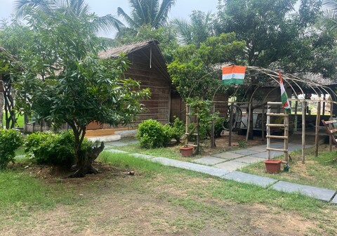 Hampi Calling Guest House and restaurant