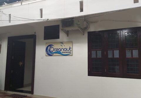 Oceanaut Dive Resort