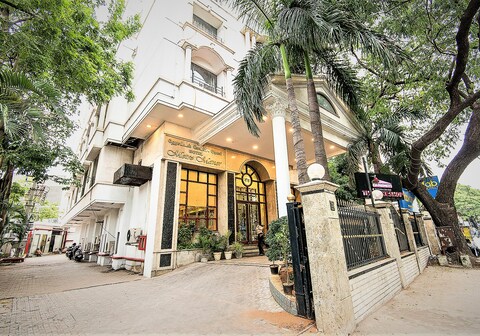 HOTEL METRO MANOR (Div of New Metro Hotels (P) Ltd