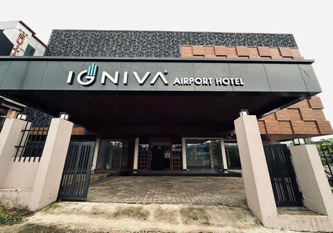 IGNIVA AIRPORT HOTEL