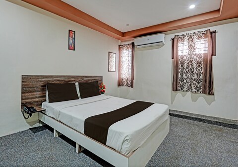 Hotel O Sri Sai sevalal comfort's