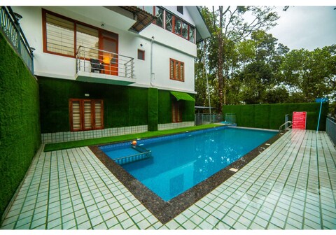 Never inn plantation villa 2BHK